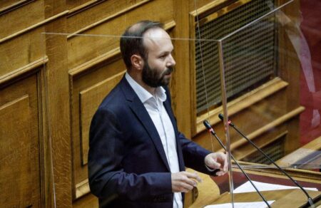 syriza-vrochi-oi-apochoriseis-anexartitopoiithike-apo-tin-ko-kai-o-giorgos-psychogios-789646