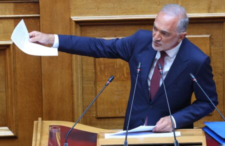 i-apopsi-mas-oi-vomves-salma-gia-novartis-georgiadi-neos-ponokefalos-gia-mitsotaki-793296