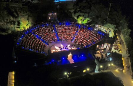 diethnes-festival-androy-xekinise-i-propolisi-to-analytiko-programma-786781