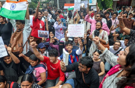 india-i-genia-z-strefei-ta-social-media-enantion-tis-kyvernisis-793681