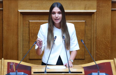 myrto-korovesi-apochorise-me-aichmes-i-antiproedros-ton-dimokraton-795807