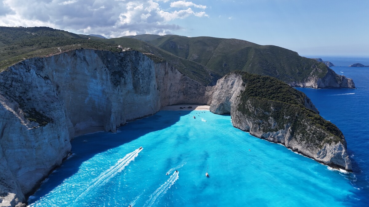 Ναυάγιο Ζακύνθου / Μία από τις πιο φωτογραφημένες παραλίες στον κόσμο [Bίντεο]