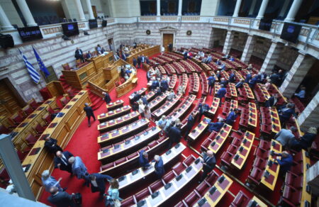 voyli-arsi-asylias-toy-marioy-salma-sfodres-antidraseis-tis-antipoliteysis-meta-tis-kataggelies-gia-georgiadi-793280