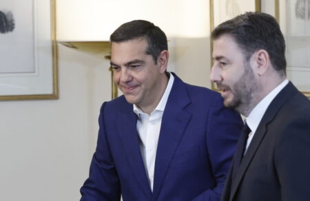 kentroaristera-to-ypovathro-tis-dielkystindas-el-a-s-pasok-797621
