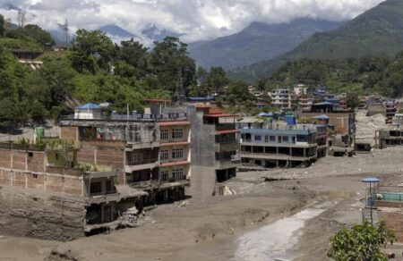 nepal-oi-pagetones-tha-katarreysoyn-xana-mporei-na-provlefthei-i-epomeni-katastrofi-808264