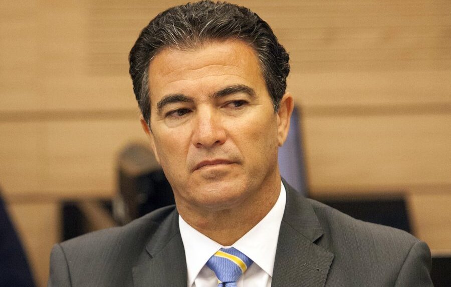 Ο Yossi Cohen (EPA/OMER MESSINGER ISRAEL OUT)