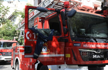 ekklisi-apo-tin-pyrosvestiki-den-anavoyme-katholoy-fotia-ypsilos-o-kindynos-pyrkagias-802631