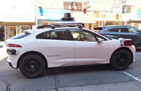 waymo-pos-ta-rompotaxi-prokalesan-chaos-sto-san-fransisko-801846