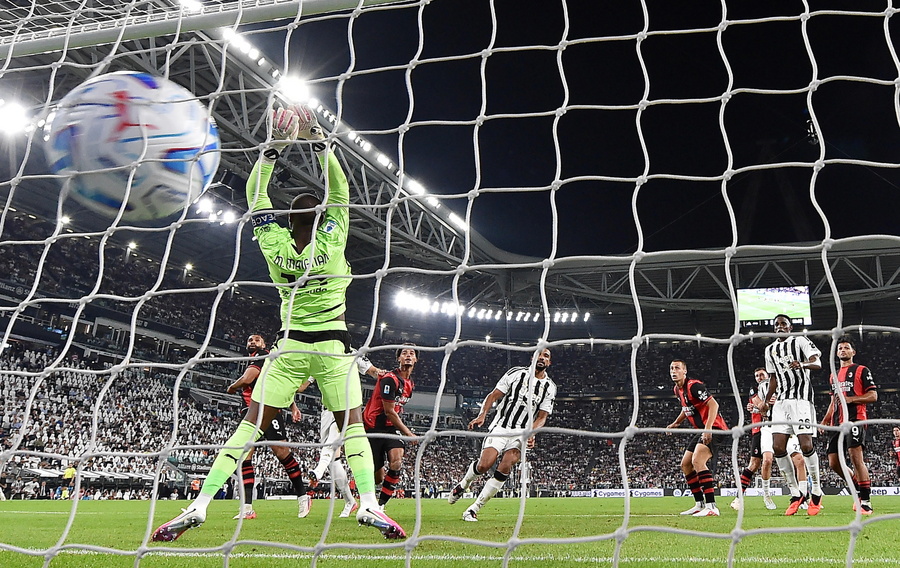 SERIE A 2026-27 / ΓΙΟΥΒΕΝΤΟΥΣ - ΜΙΛΑΝ  (EPA/ALESSANDRO DI MARCO)