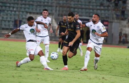 super-league-iraklis-atromitos-athinon-emeinan-sto-1-1-se-mats-me-synarpastiko-finale-kaivar-813619