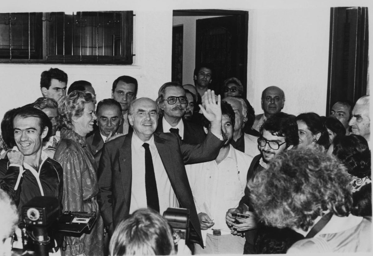 Μαργαρίτα Παπανδρέου / Η διαμάχη πατέρα-γιου. CIA πρoς Ανδρέα: «είσαι ένας υποψήφιος νεκρός»