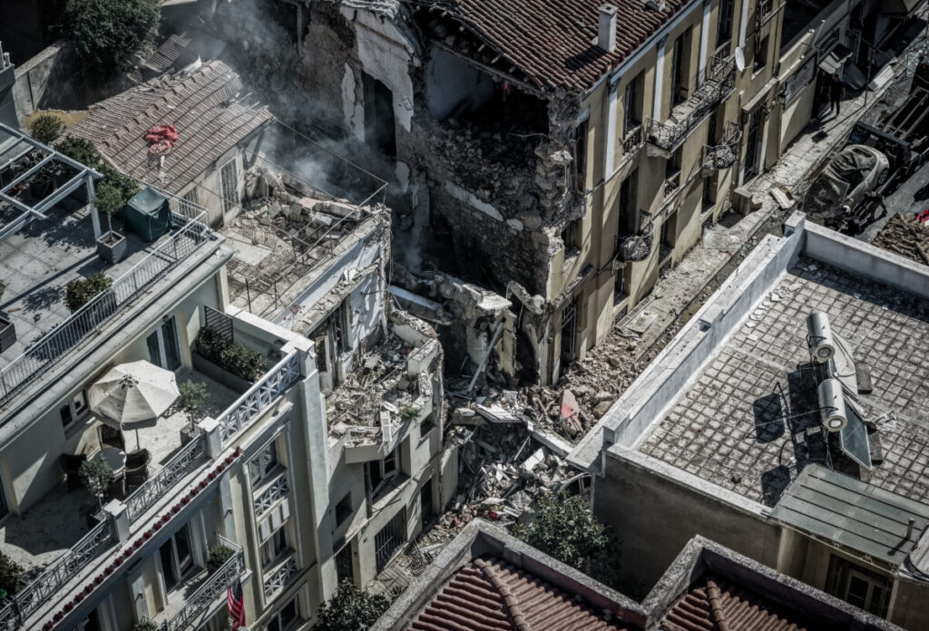 Πλάκα / Συνελήφθησαν τρεις άνδρες για τη φονική έκρηξη – Η απόπειρα κλοπής χαλκού και τα νέα στοιχεία