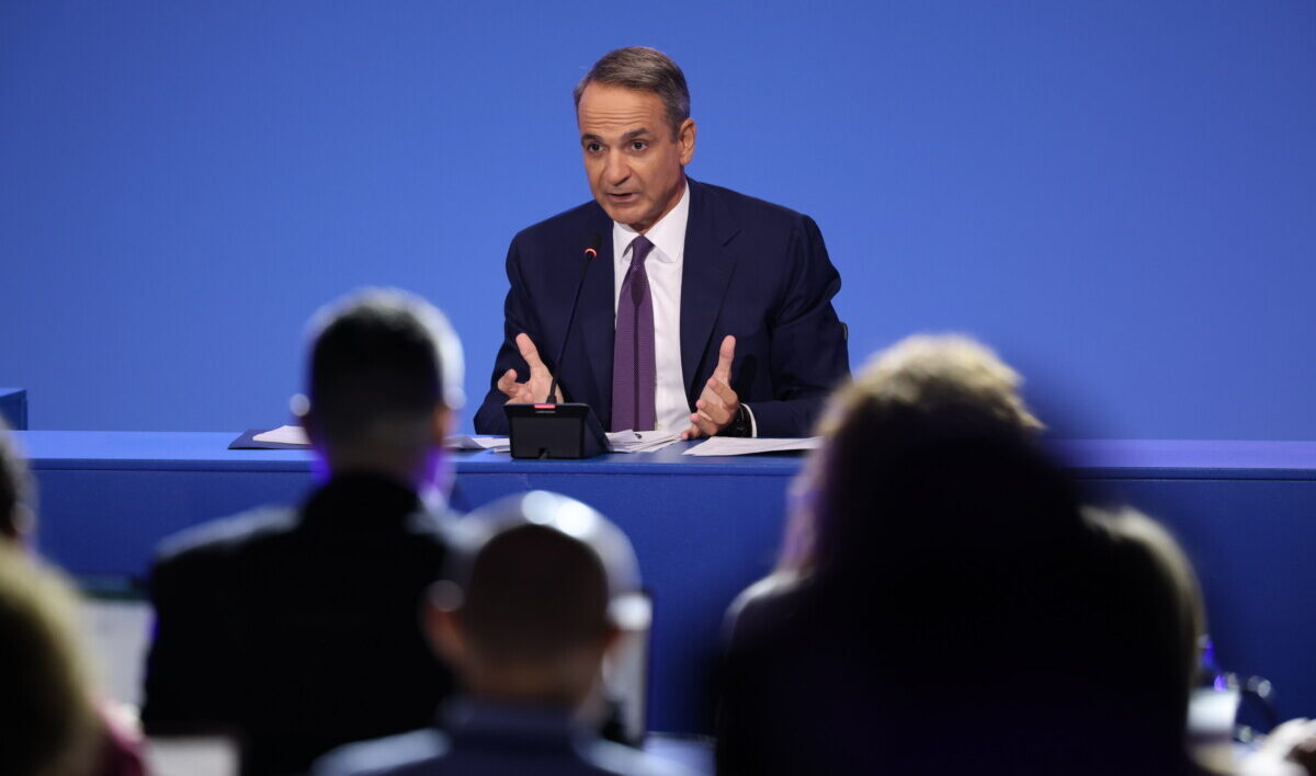 mitsotakis (ΒΑΣΙΛΗΣ ΒΕΡΒΕΡΙΔΗΣ / ΜΟΤΙΟΝ ΤΕΑΜ)