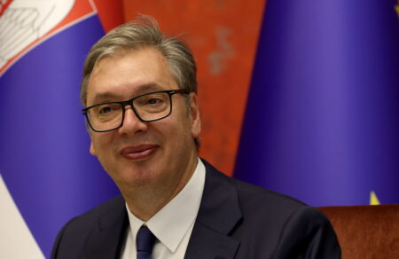 servia-tin-dialysi-tis-voylis-zitise-i-kyvernisi-anoigei-o-dromos-gia-tis-proores-ekloges-811821
