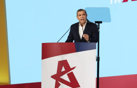 giannis-mylopoylos-ti-kryvei-o-polemos-gia-to-oikonomiko-programma-tis-el-a-s-810725