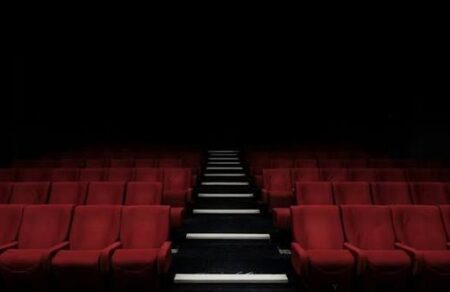 giorti-toy-sinema-epistrefei-tin-pempti-29-oktovrioy-me-eisitirio-3e-829090