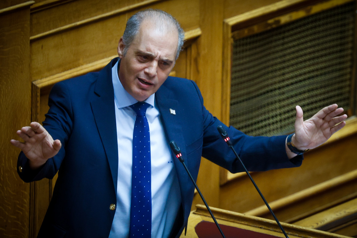 &Beta;&epsilon;&lambda;ό&pi;&omicron;&upsilon;&lambda;&omicron;&sigmaf; / &Kappa;&alpha;&tau;έ&theta;&epsilon;&sigma;&epsilon; &mu;&eta;&nu;&upsilon;&tau;ή&rho;&iota;&alpha; &alpha;&nu;&alpha;&phi;&omicron;&rho;ά &gamma;&iota;&alpha; &tau;&iota;&sigmaf; &delta;&eta;&lambda;ώ&sigma;&epsilon;&iota;&sigmaf; &Gamma;&epsilon;&omega;&rho;&gamma;&iota;ά&delta;&eta; &sigma;&chi;&epsilon;&tau;&iota;&kappa;ά &mu;&epsilon; &tau;&omicron;&nu; &Alpha;&lambda;έ&xi;&eta; &Tau;&sigma;ί&pi;&rho;&alpha;