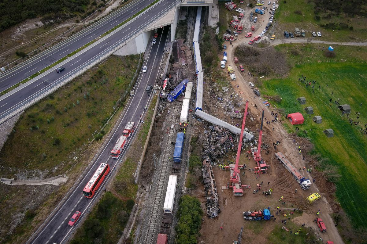 Τέμπη / Ποινική δίωξη σε στέλεχος του υπουργείου Μεταφορών