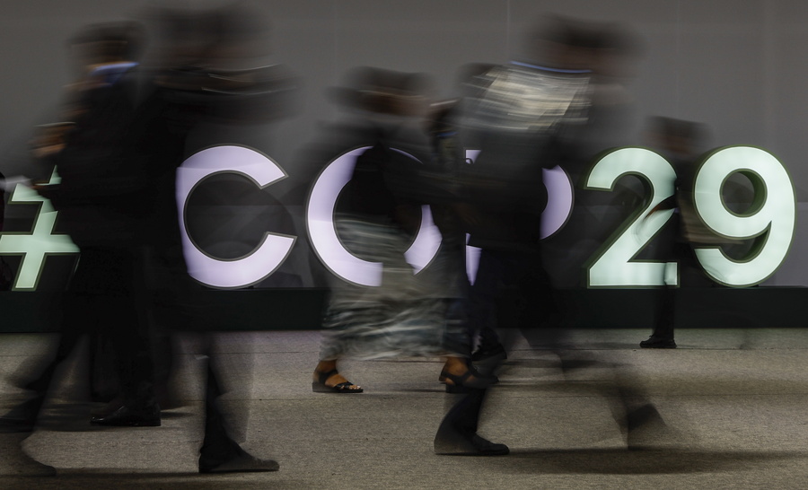 COP29 / Αγώνας δρόμου για συμβιβασμό μετά το φιάσκο του σχεδίου απόφασης