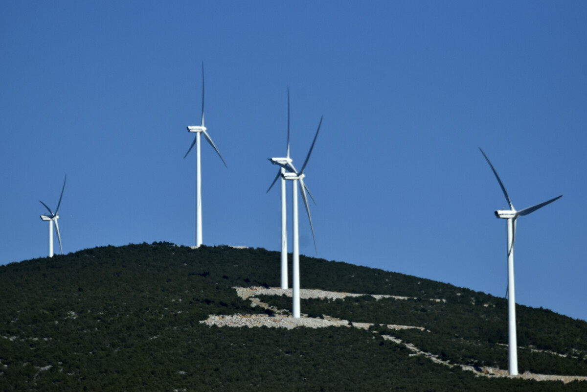 Ομοσπονδία Ορειβασίας και Αναρρίχησης / Τεράστια η καταστροφή που προκαλούν οι ανεμογεννήτριες