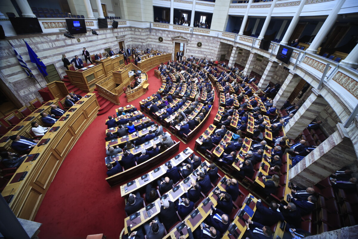 Πρόεδρος της Δημοκρατίας / 160 υπέρ του Τασούλα και στη δεύτερη ψηφοφορία