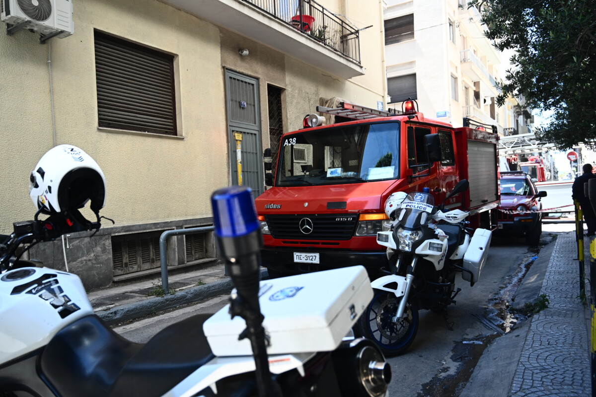 Τραγωδία στη Βουλιαγμένη / Νεκρή γυναίκα μετά από φωτιά σε σπίτι