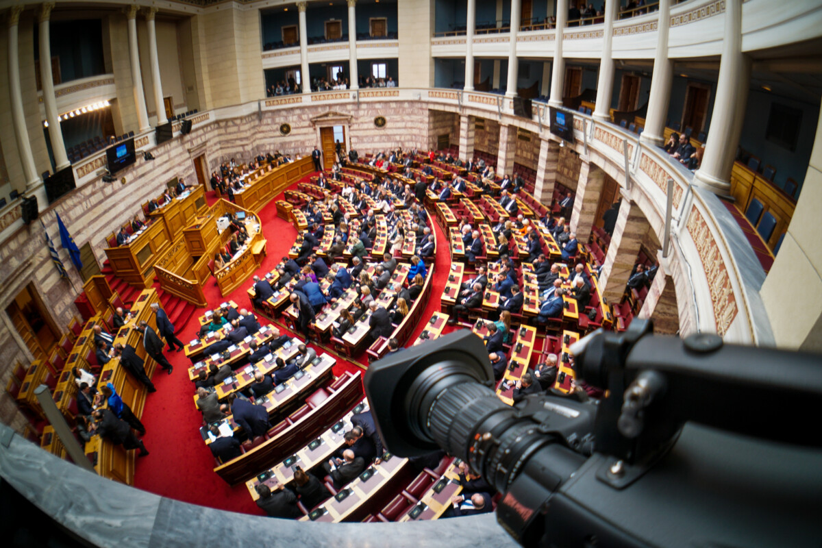 Τέμπη / Οι αποκαλύψεις επισπεύδουν τις πολιτικές εξελίξεις – Τριαντόπουλος σε πρώτο πλάνο, «στο κάδρο» και ο Τασούλας