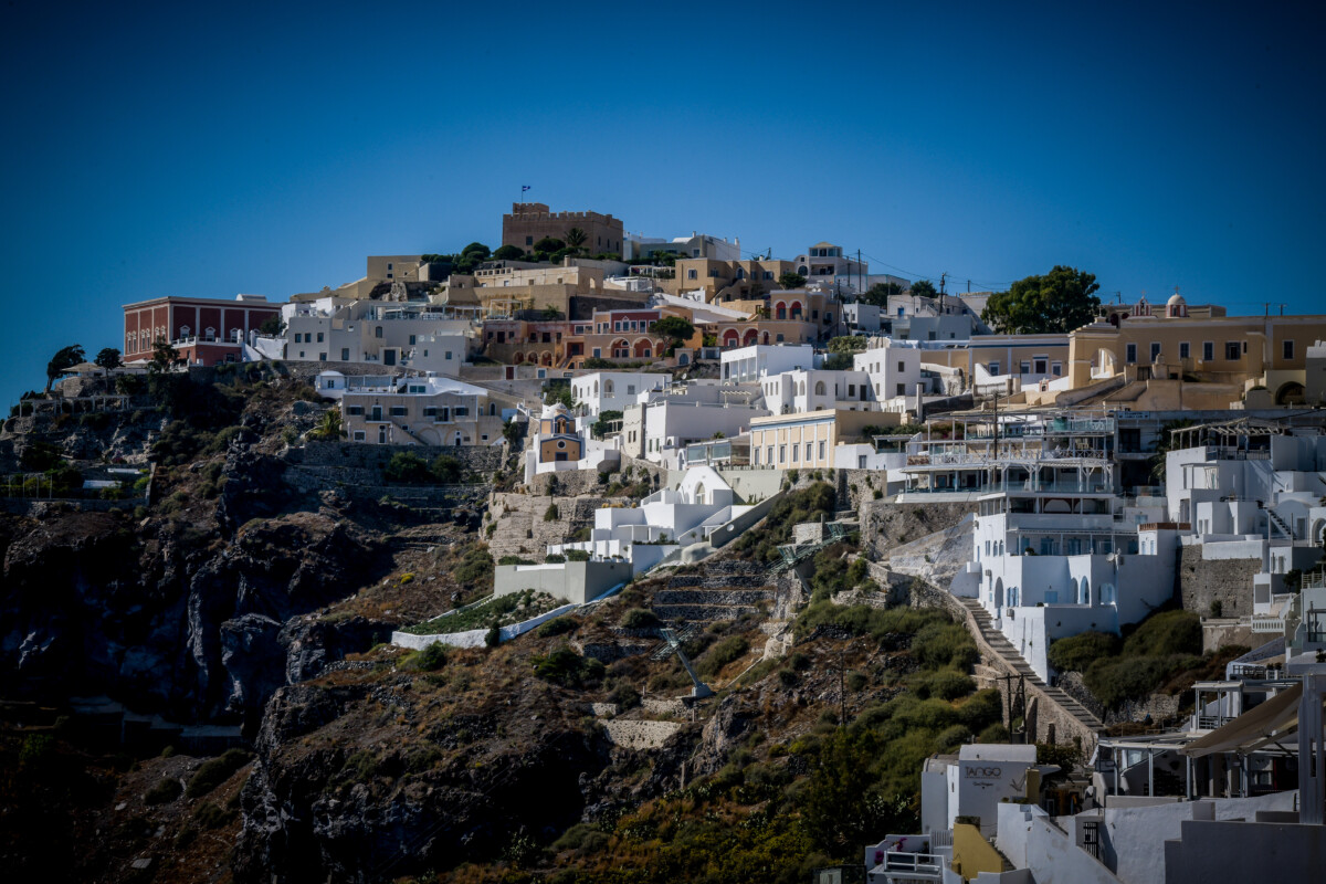 Σεισμοί στις Κυκλάδες / Πού θα παραμείνουν κλειστά τα σχολεία