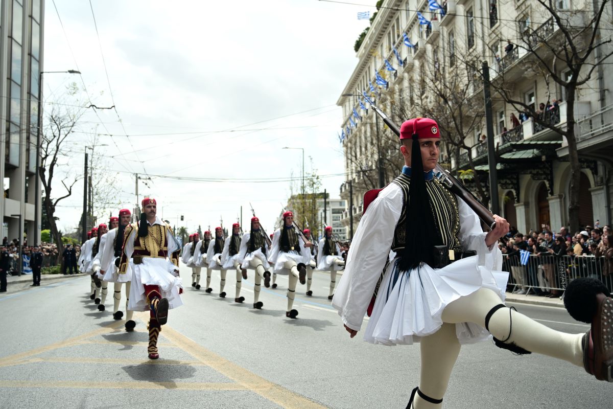 25η Μαρτίου / Κλειστό το κέντρο για την στρατιωτική παρέλαση – Αναλυτικά οι κυκλοφοριακές ρυθμίσεις