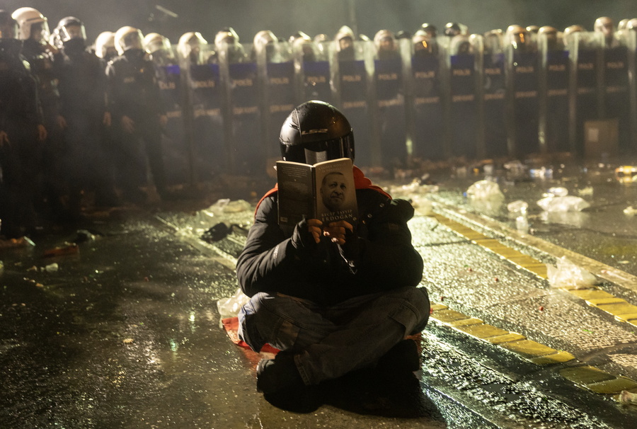 Τουρκία / Μαίνονται οι διαδηλώσεις, πάνω από 1.100 συλλήψεις – Νέο μήνυμα Ιμάμογλου, πρώτη αντίδραση ΕΕ