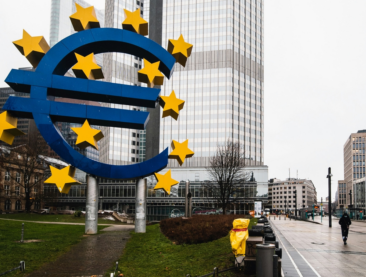 &Epsilon;&Kappa;&Tau; / &Pi;&rho;ώ&tau;&eta; &alpha;ύ&xi;&eta;&sigma;&eta; &epsilon;&pi;&iota;&tau;&omicron;&kappa;ί&omega;&nu; &mu;&epsilon;&tau;ά &tau;&omicron; 2023 &epsilon;&nu; &mu;έ&sigma;&omega; &nu;έ&omega;&nu; &pi;&lambda;&eta;&theta;&omega;&rho;&iota;&sigma;&tau;&iota;&kappa;ώ&nu; &pi;&iota;έ&sigma;&epsilon;&omega;&nu;
