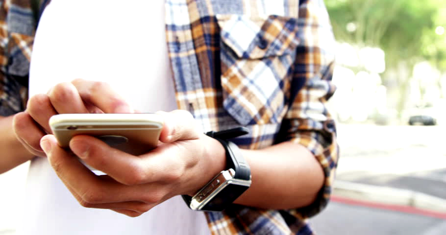 Fuel pass / &Pi;&rho;&omicron;&sigma;&pi;ά&theta;&epsilon;&iota;&alpha; &laquo;&psi;&alpha;&rho;έ&mu;&alpha;&tau;&omicron;&sigmaf;&raquo; &mu;&epsilon; SMS &ndash; &Tau;&iota; &pi;&rho;έ&pi;&epsilon;&iota; &nu;&alpha; &pi;&rho;&omicron;&sigma;έ&xi;&omicron;&upsilon;&nu; &omicron;&iota; &pi;&omicron;&lambda;ί&tau;&epsilon;&sigmaf;