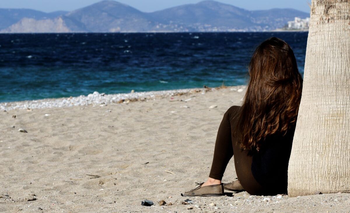 &laquo;&Alpha;&pi;ά&tau;&eta;&tau;&epsilon;&sigmaf;&raquo; &pi;&alpha;&rho;&alpha;&lambda;ί&epsilon;&sigmaf; / &Sigma;&tau;&iota;&sigmaf; 251 &alpha;&upsilon;&xi;ή&theta;&eta;&kappa;&alpha;&nu; &omicron;&iota; &pi;&rho;&omicron;&sigma;&tau;&alpha;&tau;&epsilon;&upsilon;ό&mu;&epsilon;&nu;&epsilon;&sigmaf; &alpha;&kappa;&tau;έ&sigmaf; &tau;&eta;&sigmaf; &Epsilon;&lambda;&lambda;ά&delta;&alpha;&sigmaf; &ndash; &Pi;&omicron;&iota;&epsilon;&sigmaf; 13 &pi;&rho;&omicron;&sigma;&tau;έ&theta;&eta;&kappa;&alpha;&nu; &phi;έ&tau;&omicron;&sigmaf; &kappa;&alpha;&iota; &tau;&iota; &alpha;&pi;&alpha;&gamma;&omicron;&rho;&epsilon;ύ&epsilon;&tau;&alpha;&iota;