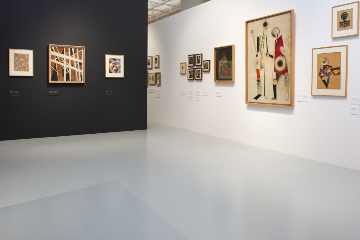 &Epsilon;&theta;&nu;&iota;&kappa;ή &Pi;&iota;&nu;&alpha;&kappa;&omicron;&theta;ή&kappa;&eta; / &Omicron; &kappa;ό&sigma;&mu;&omicron;&sigmaf; &tau;&eta;&sigmaf; &Rho;&omega;&sigma;&iota;&kappa;ή&sigmaf; &Pi;&rho;&omega;&tau;&omicron;&pi;&omicron;&rho;ί&alpha;&sigmaf; &sigma;&epsilon; &mu;ί&alpha; &epsilon;&pi;&epsilon;&tau;&epsilon;&iota;&alpha;&kappa;ή έ&kappa;&theta;&epsilon;&sigma;&eta;