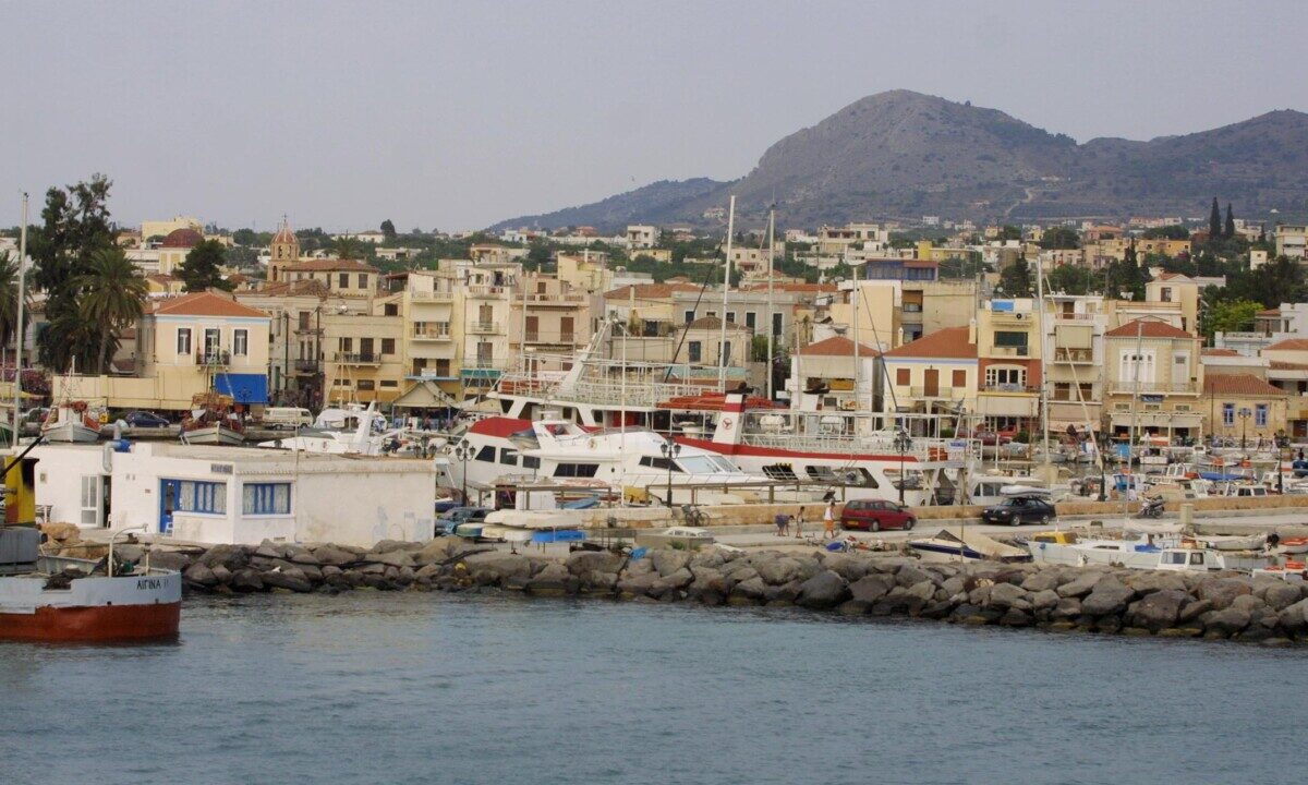 &Kappa;ά&tau;&omicron;&iota;&kappa;&omicron;&iota; &kappa;&alpha;&iota; &phi;&omicron;&rho;&epsilon;ί&sigmaf; &Alpha;ί&gamma;&iota;&nu;&alpha;&sigmaf; &gamma;&iota;&alpha; &tau;&alpha; &Kappa;&alpha;&pi;&omicron;&delta;&iota;&sigma;&tau;&rho;&iota;&alpha;&kappa;ά &Kappa;&tau;ή&rho;&iota;&alpha; / &Tau;&omicron; &pi;&omicron;&lambda;&iota;&tau;&iota;&sigma;&tau;&iota;&kappa;ό &alpha;&pi;ό&theta;&epsilon;&mu;&alpha; &tau;&omicron;&upsilon; &nu;&eta;&sigma;&iota;&omicron;ύ &sigma;&epsilon; &kappa;ί&nu;&delta;&upsilon;&nu;&omicron; &alpha;&pi;ό &alpha;&delta;&iota;&alpha;&phi;&omicron;&rho;ί&alpha;, &alpha;&delta;&rho;ά&nu;&epsilon;&iota;&alpha; &kappa;&alpha;&iota;