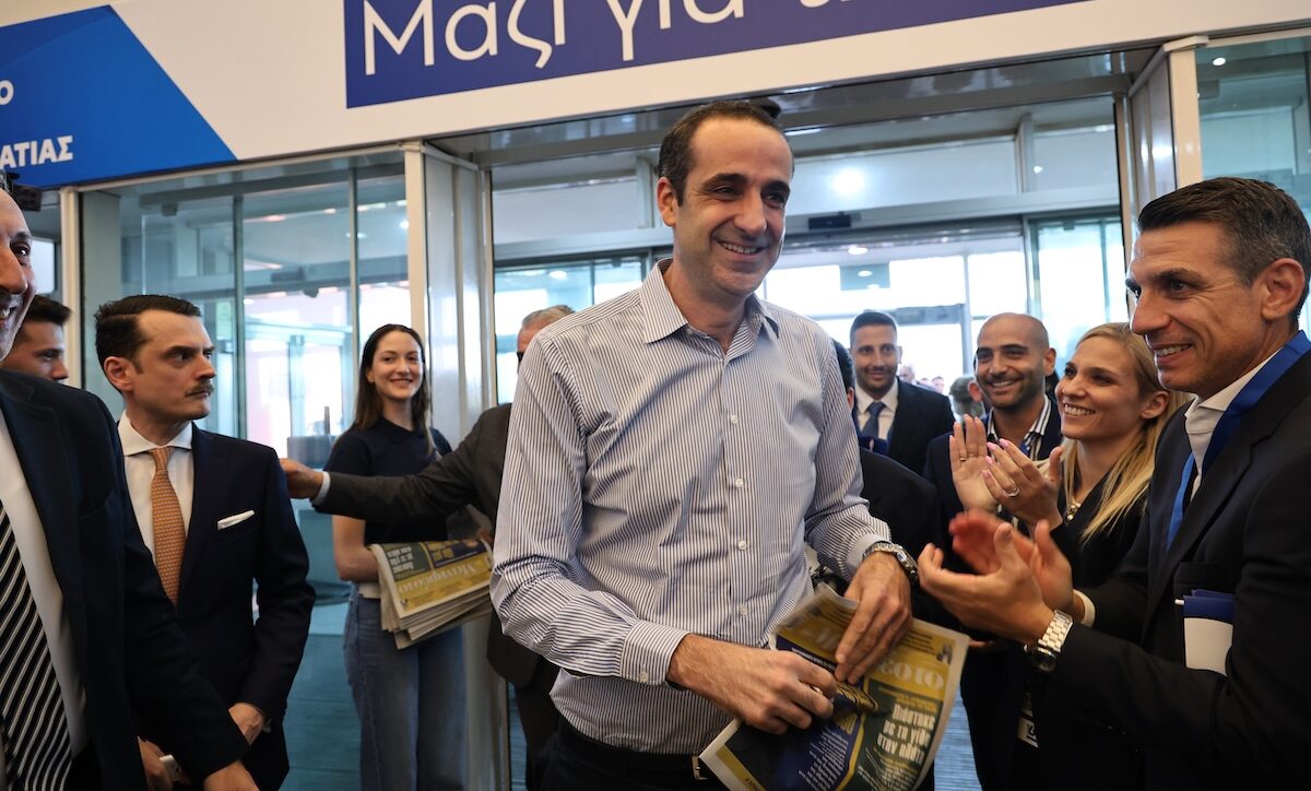 &Mu;&alpha;&rho;&iota;&nu;ά&kappa;&eta;&sigmaf; &kappa;&alpha;&tau;ά &Delta;&eta;&mu;&eta;&tau;&rho;&iota;ά&delta;&eta; /&laquo;&Tau;&iota; &delta;&omicron;&upsilon;&lambda;&epsilon;&iota;ά έ&chi;&epsilon;&iota; &omicron; &kappa;&omicron;&rho;&iota;ό&sigmaf; &epsilon;&delta;ώ;&raquo;