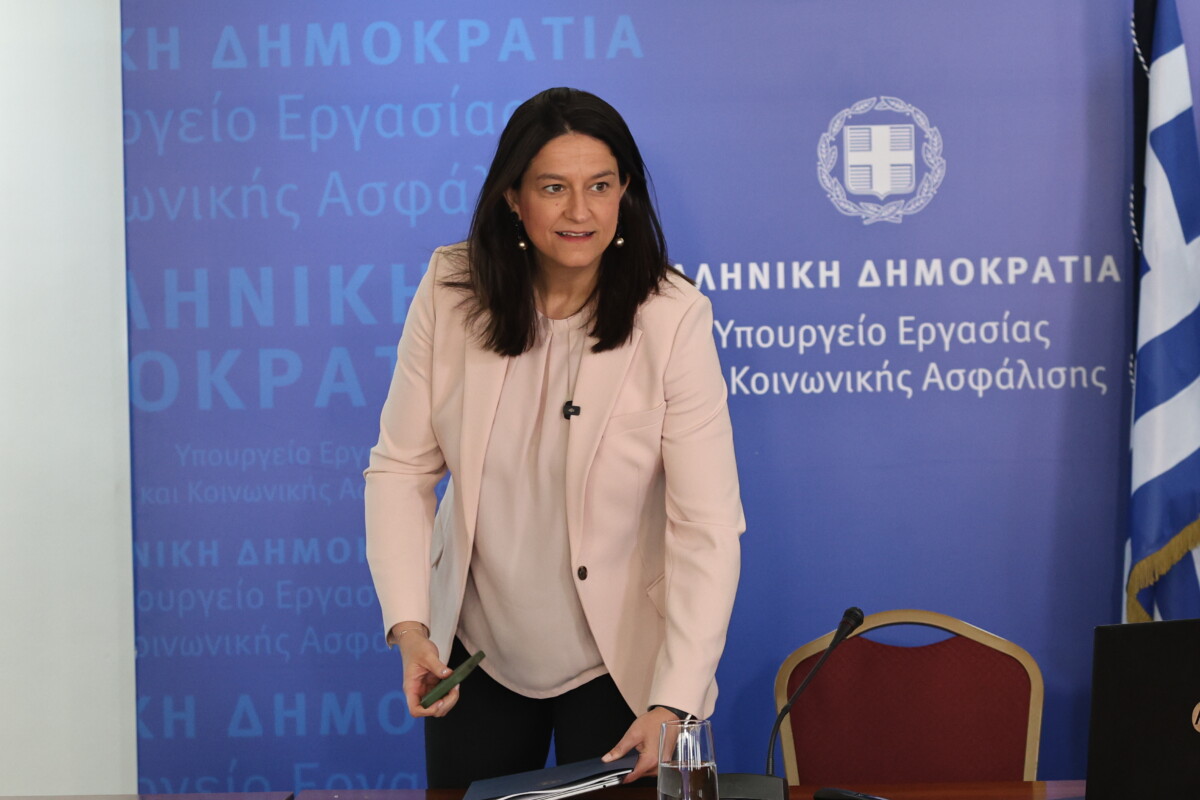 &Tau;&epsilon;&tau;&rho;&alpha;ή&mu;&epsilon;&rho;&eta; &epsilon;&rho;&gamma;&alpha;&sigma;ί&alpha; / &Nu;έ&alpha; &kappa;ό&nu;&tau;&rho;&alpha; &Kappa;&epsilon;&rho;&alpha;&mu;έ&omega;&sigmaf; &kappa;&alpha;&iota; &Pi;&Alpha;&Sigma;&Omicron;&Kappa; &ndash; &laquo;&Lambda;&alpha;ϊ&kappa;&iota;&sigma;&mu;ό&sigmaf;&raquo; &lambda;έ&epsilon;&iota; &eta; &kappa;&upsilon;&beta;έ&rho;&nu;&eta;&sigma;&eta;, &laquo;&delta;&iota;&alpha;&sigma;&tau;&rho;έ&beta;&lambda;&omega;&sigma;&eta; &kappa;&alpha;&iota; &omicron;&pi;&iota;&sigma;&theta;&omicron;&delta;&rho;ό&mu;&eta;&sigma;&eta;&raquo; &alpha;&pi;&alpha;&nu;&tau;ά &eta; &Tau;&rho;&iota;&kappa;&omicron;