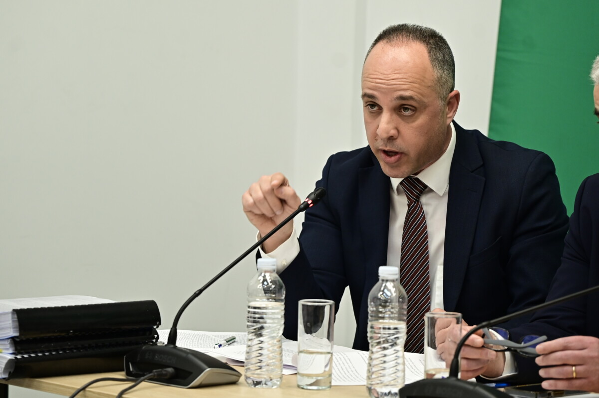 &Kappa;&epsilon;&sigma;&sigma;έ&sigmaf; &gamma;&iota;&alpha; &upsilon;&pi;&omicron;&kappa;&lambda;&omicron;&pi;έ&sigmaf; / &Sigma;&tau;&omicron;&iota;&chi;&epsilon;ί&alpha; &alpha;&pi;ό έ&xi;&iota; &nu;έ&alpha; &theta;ύ&mu;&alpha;&tau;&alpha; &tau;&epsilon;&kappa;&mu;&eta;&rho;&iota;ώ&nu;&omicron;&upsilon;&nu; &tau;&omicron; &alpha;&delta;ί&kappa;&eta;&mu;&alpha; &tau;&eta;&sigmaf; &kappa;&alpha;&tau;&alpha;&sigma;&kappa;&omicron;&pi;&epsilon;ί&alpha;&sigmaf;