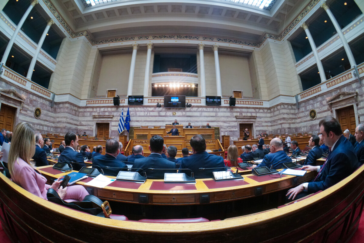 &Sigma;&upsilon;&nu;&epsilon;&delta;&rho;ί&alpha;&sigma;&eta; &Kappa;&Omicron; &tau;&eta;&sigmaf; &Nu;&Delta; / &Gamma;&kappa;&rho;ί&nu;&iota;&epsilon;&sigmaf; &kappa;&alpha;&iota; &alpha;&iota;&chi;&mu;έ&sigmaf; &alpha;&pi;ό &beta;&omicron;&upsilon;&lambda;&epsilon;&upsilon;&tau;έ&sigmaf; &kappa;&alpha;&iota; &upsilon;&pi;&omicron;&upsilon;&rho;&gamma;&omicron;ύ&sigmaf;