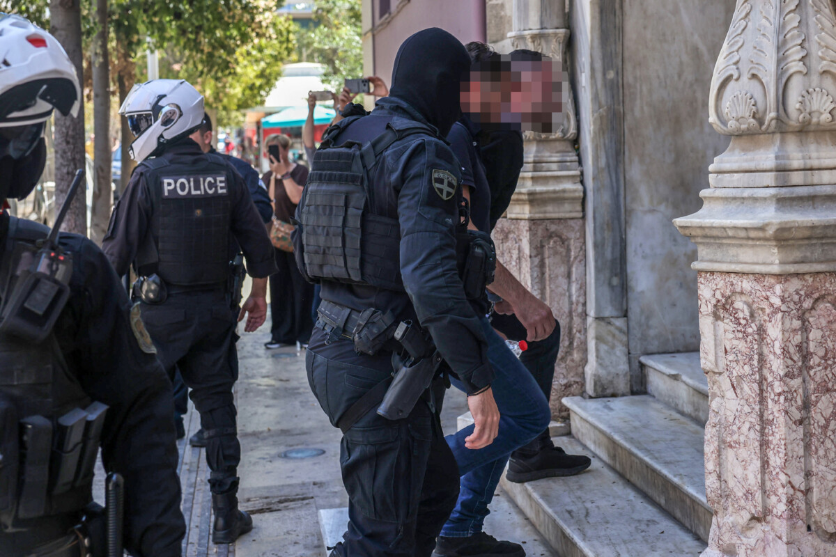&Eta;&rho;ά&kappa;&lambda;&epsilon;&iota;&omicron; / &Pi;&omicron;&iota;&nu;&iota;&kappa;έ&sigmaf; &delta;&iota;ώ&xi;&epsilon;&iota;&sigmaf; &sigma;&tau;&iota;&sigmaf; &omicron;&iota;&kappa;&omicron;&gamma;έ&nu;&epsilon;&iota;&epsilon;&sigmaf; &ndash; &sigma;&upsilon;&mu;&mu;&omicron;&rho;ί&epsilon;&sigmaf; &mu;&epsilon; &tau;&alpha; &nu;&alpha;&rho;&kappa;&omega;&tau;&iota;&kappa;ά
