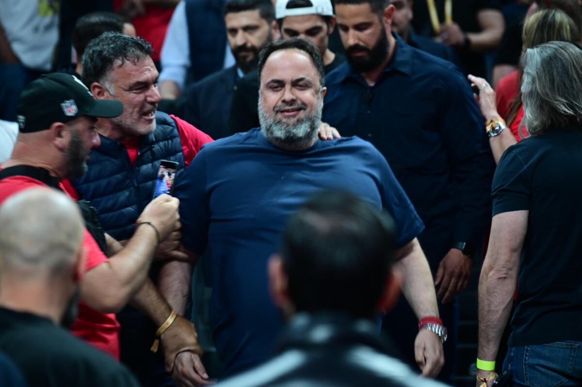 &Epsilon;&pi;&epsilon;&iota;&sigma;ό&delta;&iota;&omicron; &Mu;&alpha;&rho;&iota;&nu;ά&kappa;&eta; &ndash; &Delta;&eta;&mu;&eta;&tau;&rho;&iota;ά&delta;&eta; / &Omicron;&iota; &delta;&iota;&alpha;&phi;&omicron;&rho;&epsilon;&tau;&iota;&kappa;&epsilon;&sigmaf; &epsilon;&kappa;&delta;&omicron;&chi;έ&sigmaf; &kappa;&alpha;&iota; &tau;&omicron; &pi;&alpha;&rho;&alpha;&sigma;&kappa;ή&nu;&iota;&omicron;
