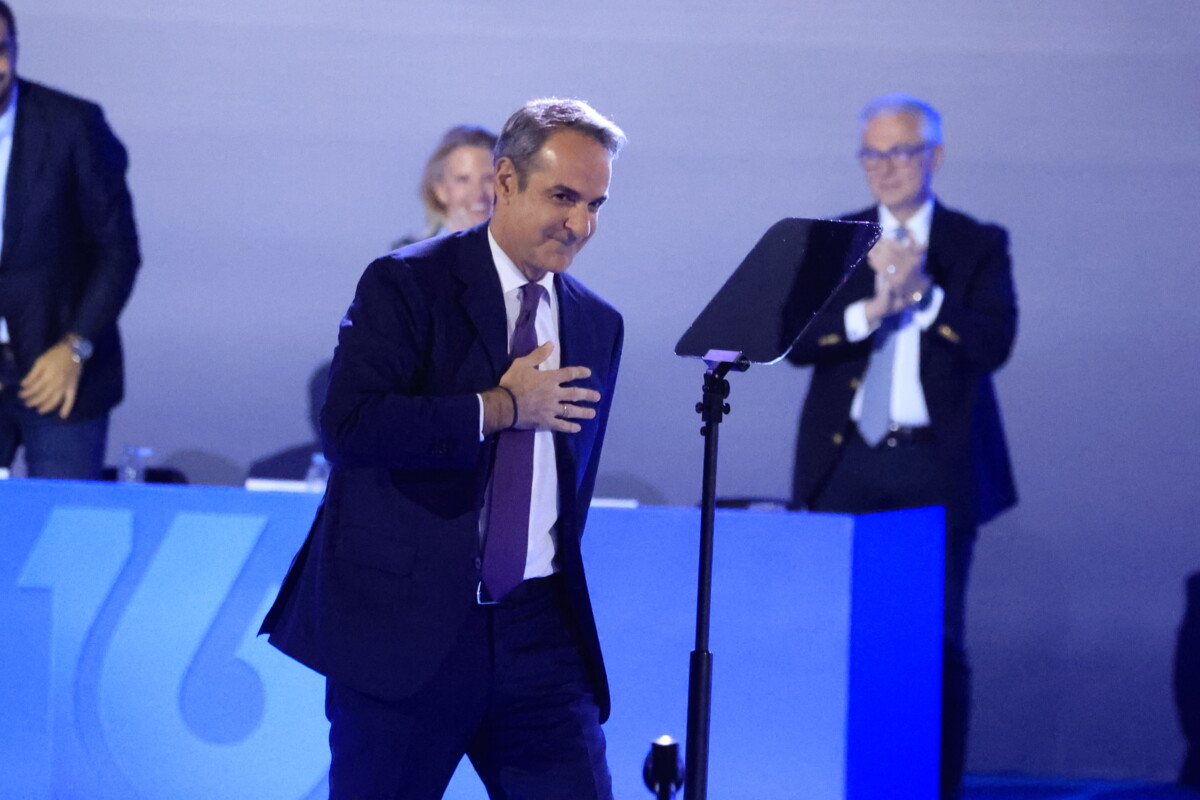 &Kappa;&upsilon;&rho;&iota;ά&kappa;&omicron;&sigmaf; &Mu;&eta;&tau;&sigma;&omicron;&tau;ά&kappa;&eta;&sigmaf; / &Epsilon;&kappa;&tau;ό&sigmaf; &lambda;ί&sigma;&tau;&alpha;&sigmaf; &tau;&omega;&nu; &kappa;&rho;&alpha;&tau;ώ&nu; &mu;&epsilon; &laquo;&mu;&alpha;&kappa;&rho;&omicron;&omicron;&iota;&kappa;&omicron;&nu;&omicron;&mu;&iota;&kappa;έ&sigmaf; &alpha;&nu;&iota;&sigma;&omicron;&rho;&rho;&omicron;&pi;ί&epsilon;&sigmaf;&raquo; &eta; &Epsilon;&lambda;&lambda;ά&delta;&alpha;