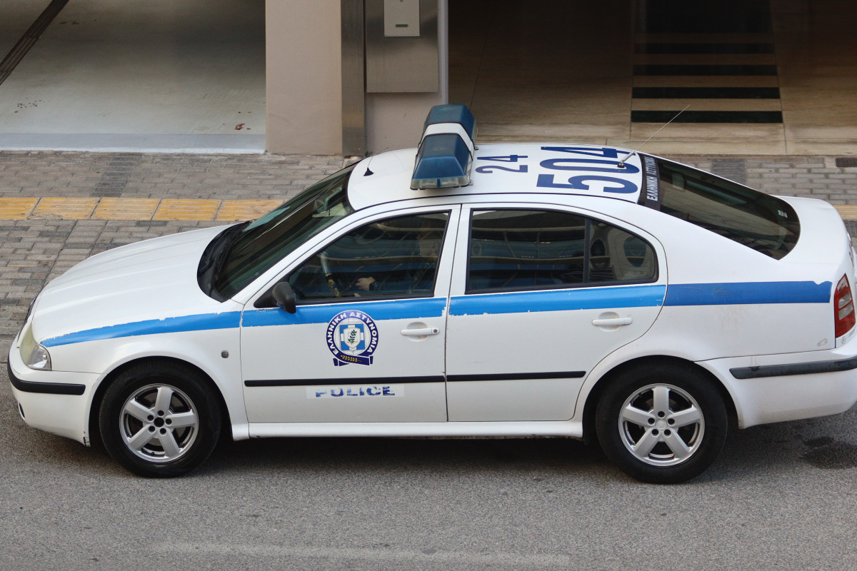 &Chi;&alpha;&nu;&iota;ά / &Epsilon;&xi;&alpha;&rho;&theta;&rho;ώ&theta;&eta;&kappa;&epsilon; &delta;ί&kappa;&tau;&upsilon;&omicron; &mu;&epsilon; &tau;&eta;&lambda;&epsilon;&phi;&omega;&nu;&iota;&kappa;έ&sigmaf; &alpha;&pi;ά&tau;&epsilon;&sigmaf; &ndash; &Iota;&sigma;&chi;&upsilon;&rho;ί&zeta;&omicron;&nu;&tau;&alpha;&nu; ό&tau;&iota; &epsilon;ί&nu;&alpha;&iota; &upsilon;&pi;ά&lambda;&lambda;&eta;&lambda;&omicron;&iota; &tau;&eta;&sigmaf; &Delta;&Epsilon;&Delta;&Delta;&Eta;&Epsilon;