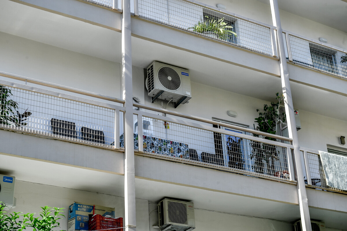 &Gamma;&upsilon;&nu;&alpha;&iota;&kappa;&omicron;&kappa;&tau;&omicron;&nu;ί&alpha; &sigma;&tau;&eta;&nu; &Kappa;&alpha;&lambda;&alpha;&mu;ά&tau;&alpha; / &Xi;έ&sigma;&pi;&alpha;&sigma;&epsilon; &eta; &alpha;&delta;&epsilon;&rho;&phi;ή &tau;&eta;&sigmaf; 39&chi;&rho;&omicron;&nu;&eta;&sigmaf; &ndash; &laquo;&Delta;&epsilon;&nu; &pi;&rho;&omicron;&lambda;ά&beta;&alpha;&mu;&epsilon; &nu;&alpha; &xi;&epsilon;&phi;ύ&gamma;&epsilon;&iota;&raquo;