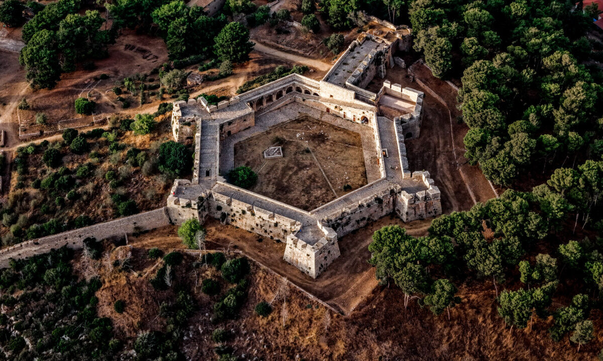 &Mu;&omicron;&upsilon;&sigma;&epsilon;ί&alpha; &kappa;&alpha;&iota; &Alpha;&rho;&chi;&alpha;&iota;&omicron;&lambda;&omicron;&gamma;&iota;&kappa;&omicron;ί &chi;ώ&rho;&omicron;&iota; / &Pi;&rho;&omicron;&sigma;&epsilon;&chi;ώ&sigmaf; &mu;ό&nu;&omicron; &gamma;&iota;&alpha; &lambda;ί&gamma;&omicron;&upsilon;&sigmaf; &kappa;&alpha;&iota; &epsilon;&kappa;&lambda;&epsilon;&kappa;&tau;&omicron;ύ&sigmaf;;