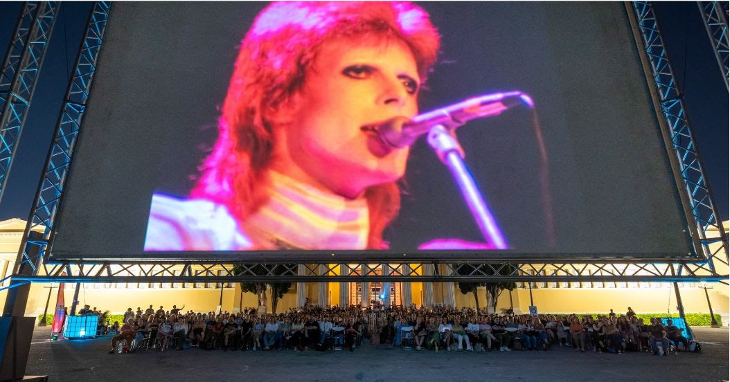 Athens Open Air Film Festival / &Alpha;&upsilon;&tau;ό &epsilon;ί&nu;&alpha;&iota; &tau;&omicron; &pi;&lambda;ή&rho;&epsilon;&sigmaf; &pi;&rho;ό&gamma;&rho;&alpha;&mu;&mu;&alpha;