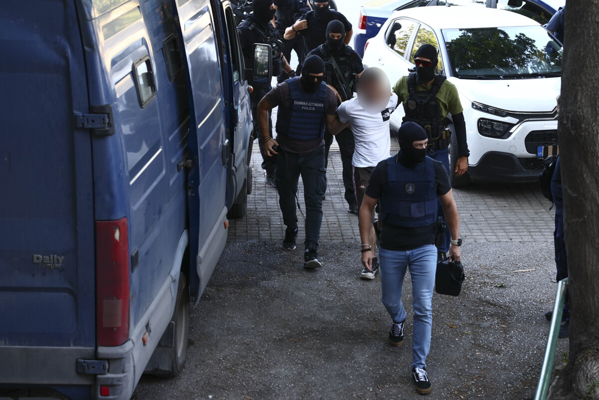 &Theta;&epsilon;&sigma;&sigma;&alpha;&lambda;&omicron;&nu;ί&kappa;&eta; / &Pi;&rho;&omicron;&phi;&upsilon;&lambda;&alpha;&kappa;ί&sigma;&tau;&eta;&kappa;&epsilon; &kappa;&alpha;&iota; &omicron; &tau;έ&tau;&alpha;&rho;&tau;&omicron;&sigmaf; &sigma;&upsilon;&lambda;&lambda;&eta;&phi;&theta;&epsilon;ί&sigmaf; &gamma;&iota;&alpha; &tau;&eta;&nu; &epsilon;&pi;ί&theta;&epsilon;&sigma;&eta; &sigma;&tau;&omicron; &sigma;&pi;ί&tau;&iota; &tau;&eta;&sigmaf; &Alpha;&phi;&rho;&omicron;&delta;ί&tau;&eta;&sigmaf; &Nu;έ&sigma;&tau;&omicron;&rho;&alpha;
