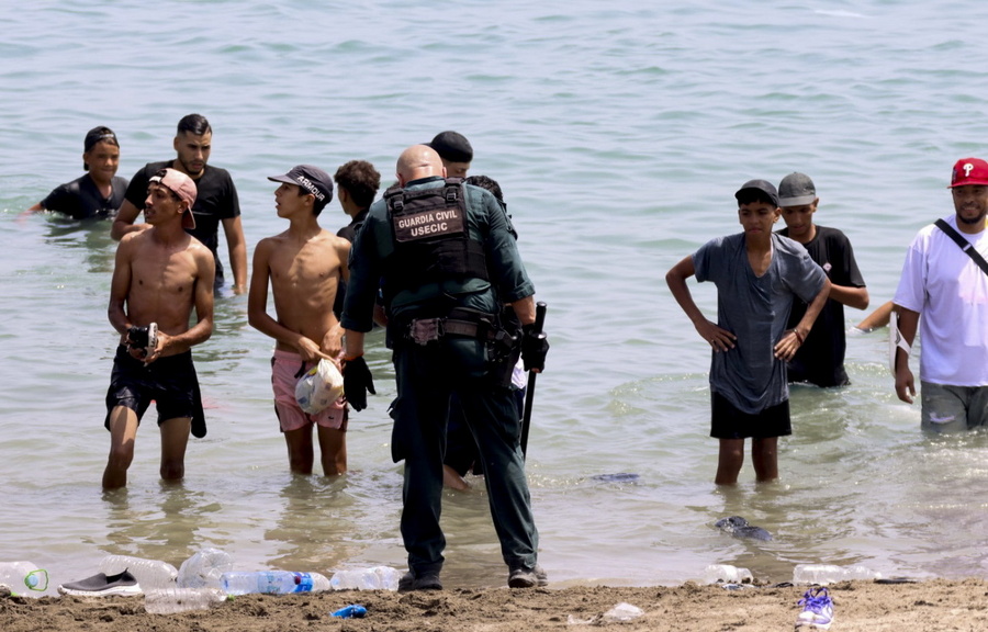 &Epsilon;&iota;&sigma;&beta;&omicron;&lambda;ή &sigma;&tau;&eta; &Theta;έ&omicron;&upsilon;&tau;&alpha; / &Eta; &alpha;&pi;&omicron;&tau;&upsilon;&chi;&eta;&mu;έ&nu;&eta; &delta;&iota;&epsilon;&theta;&nu;ή&sigmaf; &epsilon;&pi;ί&theta;&epsilon;&sigma;&eta; &kappa;&alpha;&tau;ά &tau;&eta;&sigmaf; &Iota;&sigma;&pi;&alpha;&nu;ί&alpha;&sigmaf;