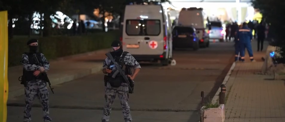 &Mu;ό&sigma;&chi;&alpha; / &Phi;&omicron;&nu;&iota;&kappa;ή έ&kappa;&rho;&eta;&xi;&eta; &beta;ό&mu;&beta;&alpha;&sigmaf; &sigma;&epsilon; &epsilon;&sigma;&tau;&iota;&alpha;&tau;ό&rho;&iota;&omicron;