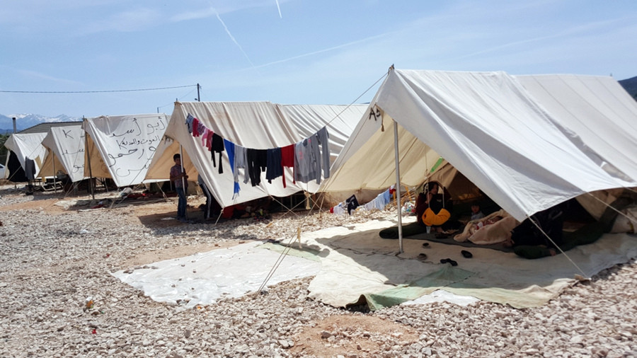 Κνάους: Όλοι οι πρόσφυγες σε ένα νησί… αν αποτύχει η συμφωνία ΕΕ – Τουρκίας